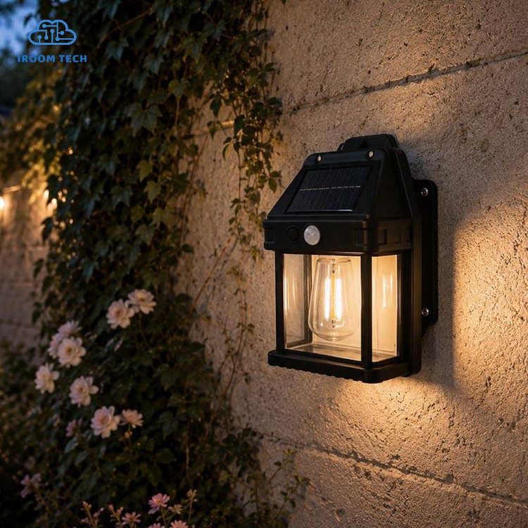 خرید چراغ سولار باغی HW 889-1